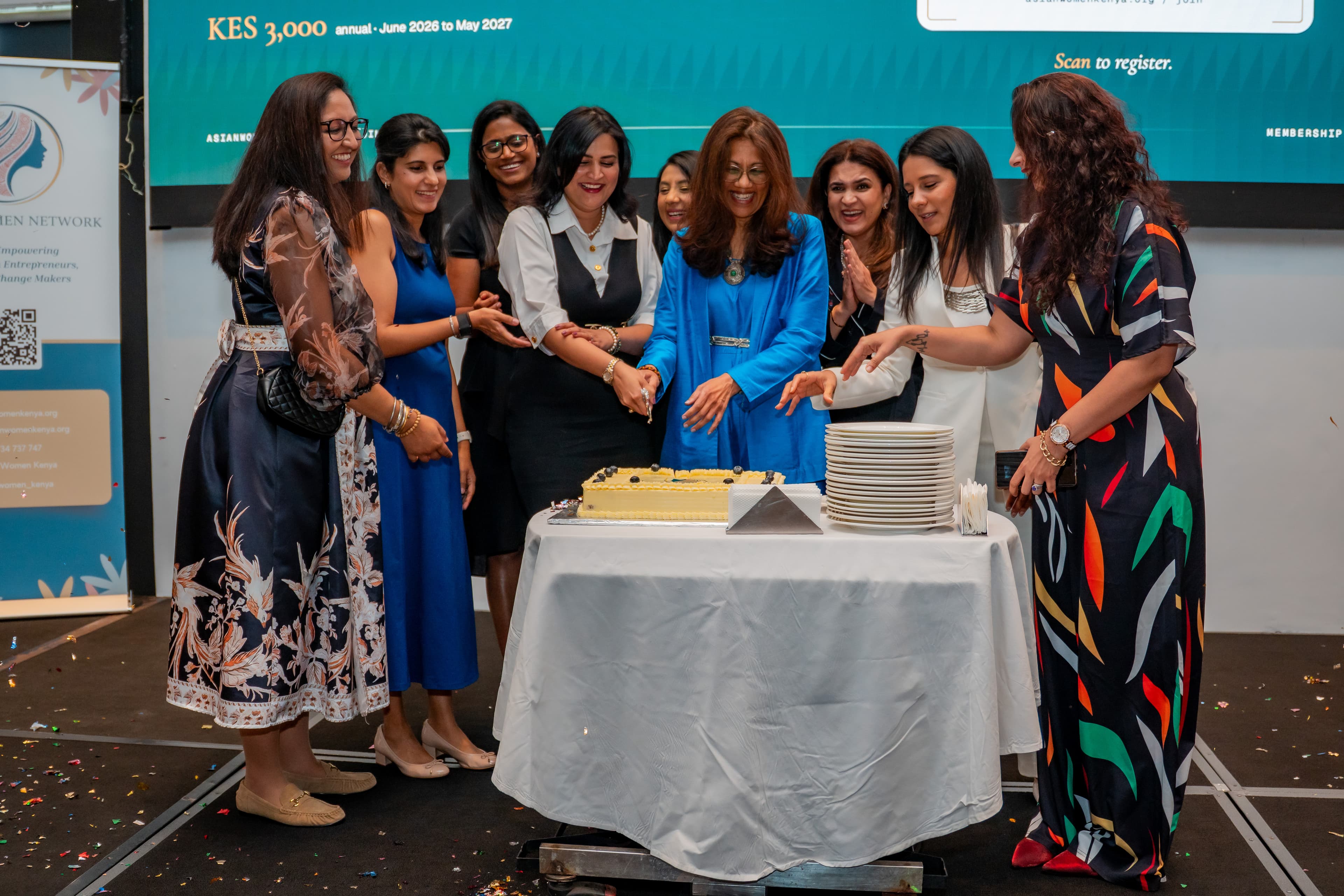 AWN members celebrating together at a network event